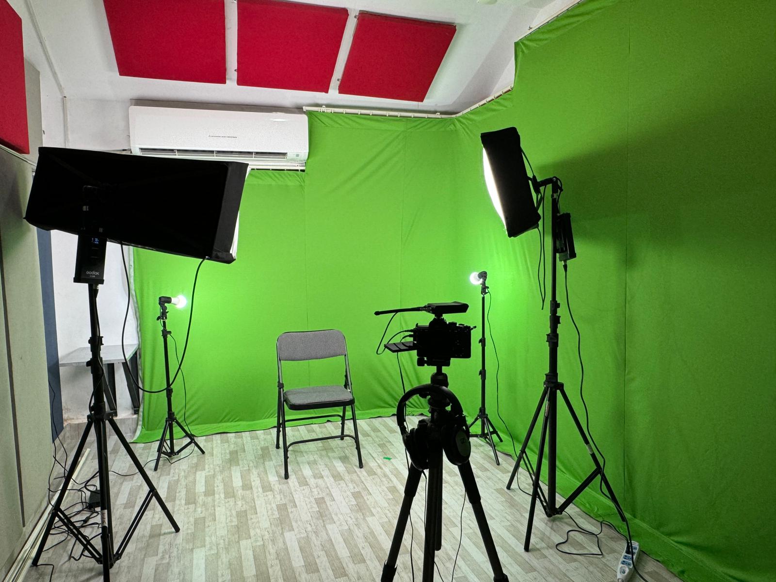 green chroma studio setup